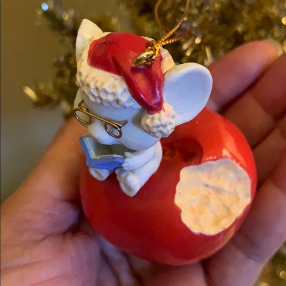 “To a special teacher” mouse Christmas ornament - Picture 7 of 16